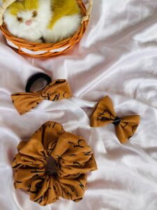 Terracotta Brown Abstract Letter Print Scrunchie with Matching Hair Bow Clips & Ponytail Holder(Pack of 3)